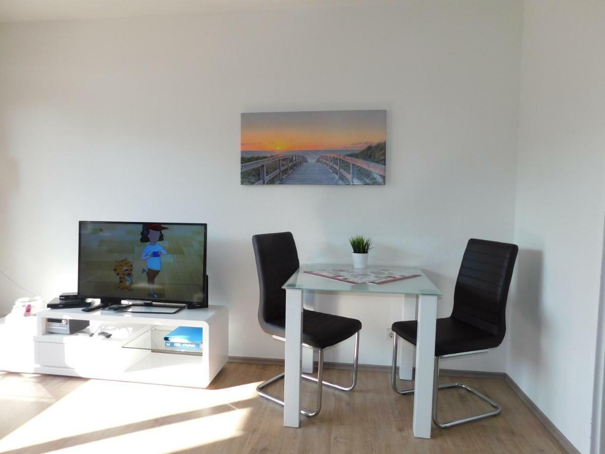 Wohnung Sonnenschein Inkl Strandkorb Vom 01 05-01 10 Grömitz Extérieur photo